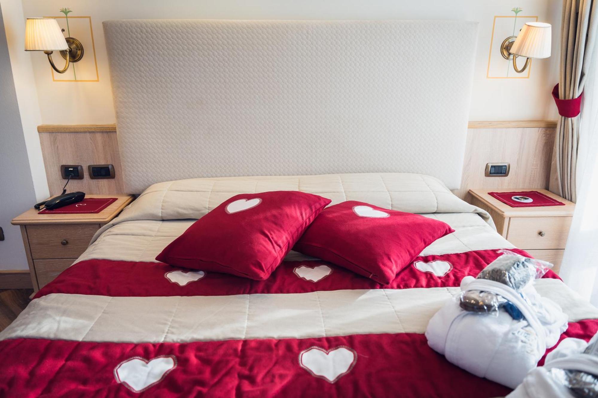 Hotel Alle Alpi โมเอนา ภายนอก รูปภาพ
